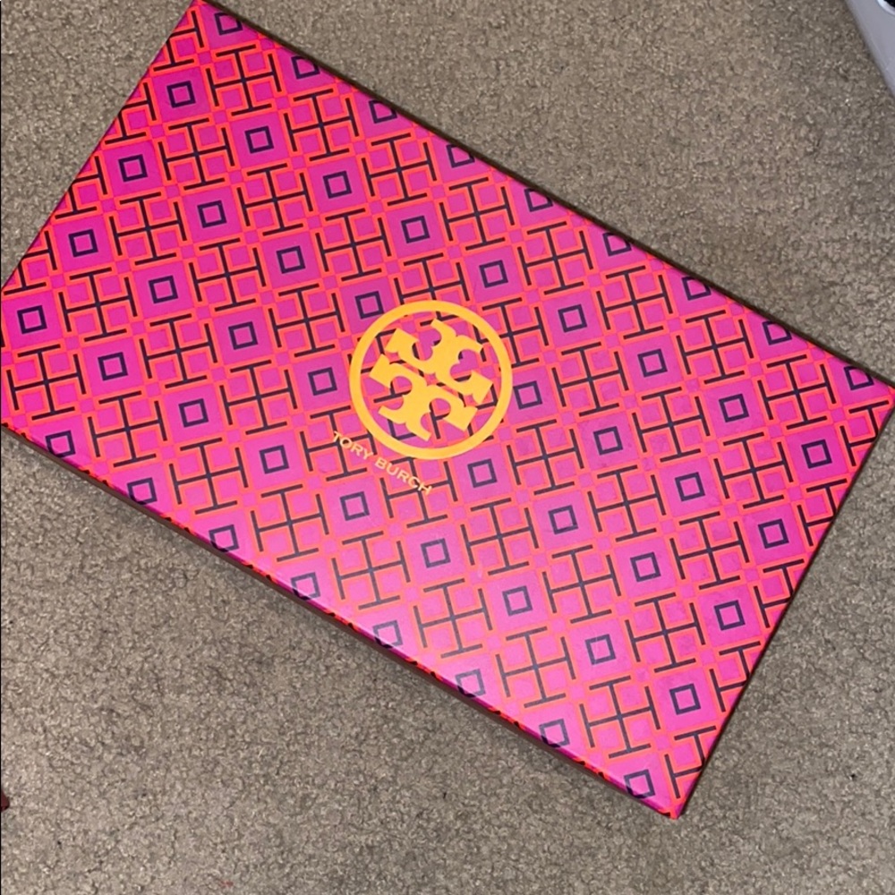 Tory Burch box